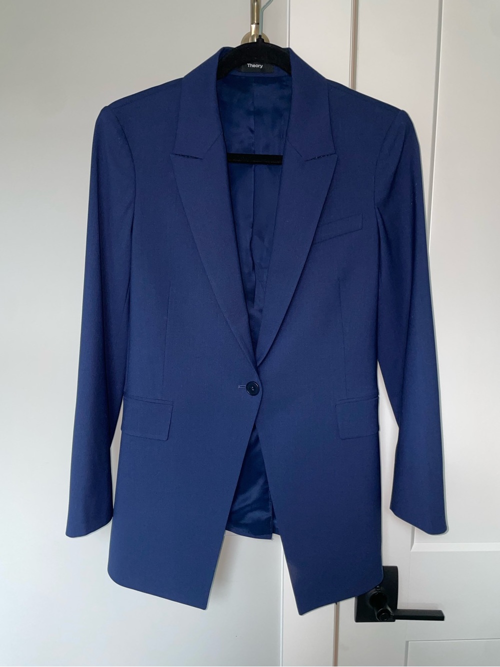 Theory Etiennette Blazer in Good Wool — Nocturne Navy, Size 4